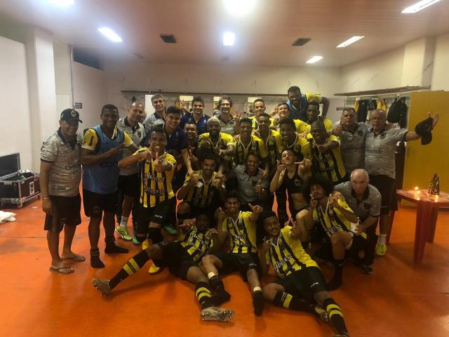 Voltaço vence o Atlético-AC e encosta no G4