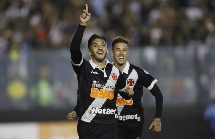 Vasco vence a primeira no Brasileiro