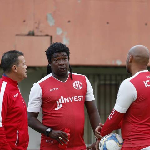 America busca vitória para se garantir na semifinal