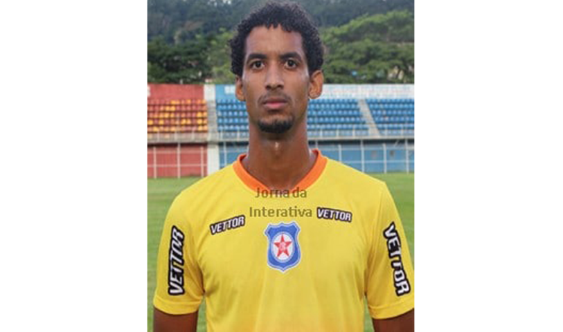 Mateus Raniel vibra com gol e atuação diante do Tigres