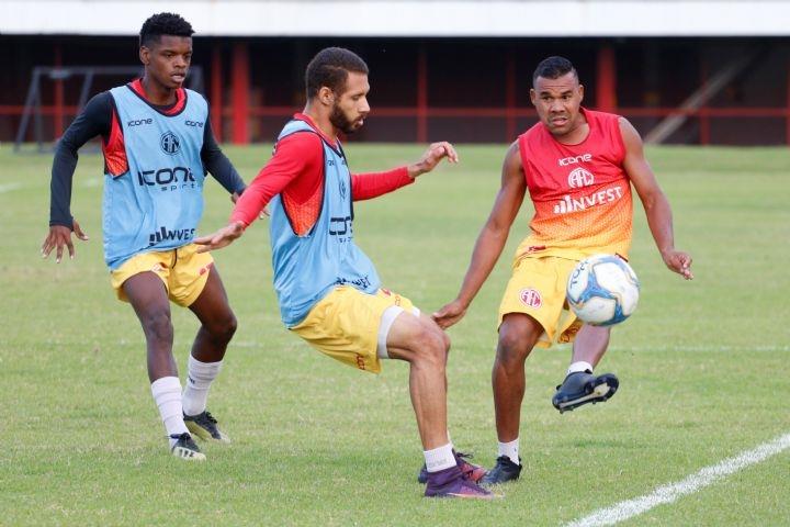Robinho preparado para viver momentos decisivos pelo Mecão