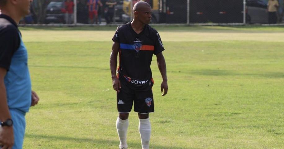 Oziel acredita no Duque de Caxias mais forte na Taça Corcovado