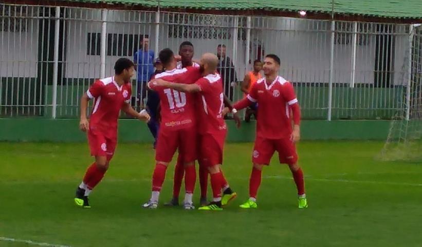 America larga na frente nas oitavas da Copa Rio