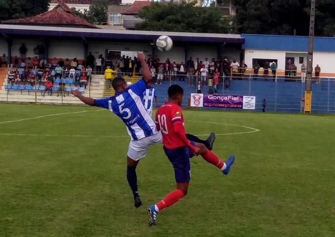 Gonçalense vence o clássico e retorna ao G2