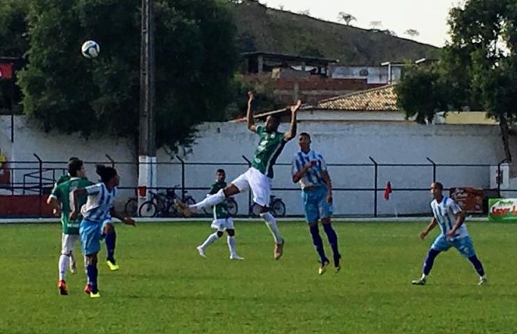 Serra Macaense e Angra ficam no 0 a 0