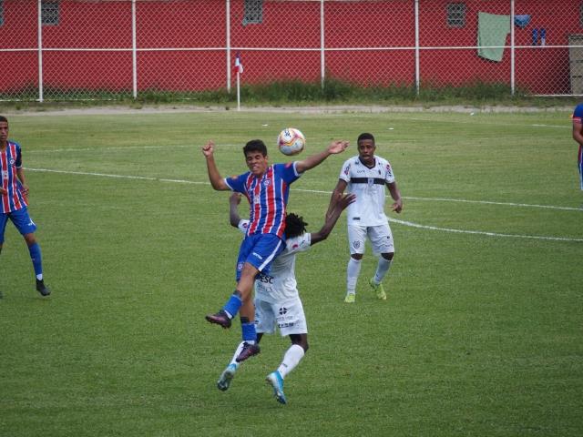 Americano perde e não se classifica para a fase principal