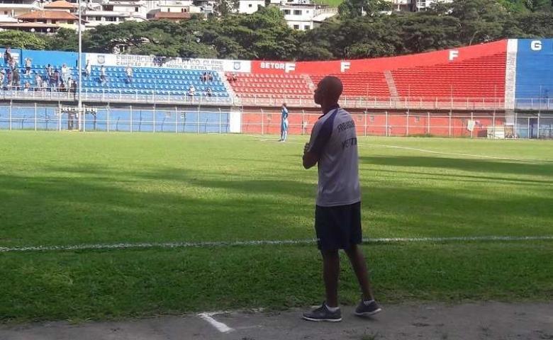 Frizão recebe o America na estreia do Grupo X