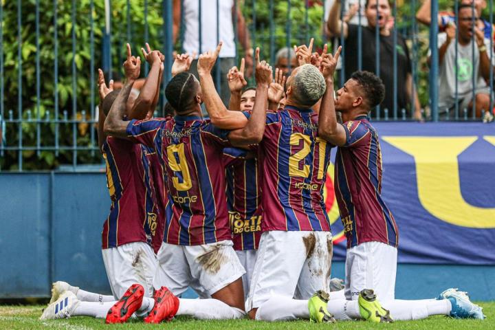 Madura estreia com vitória na Taça GB