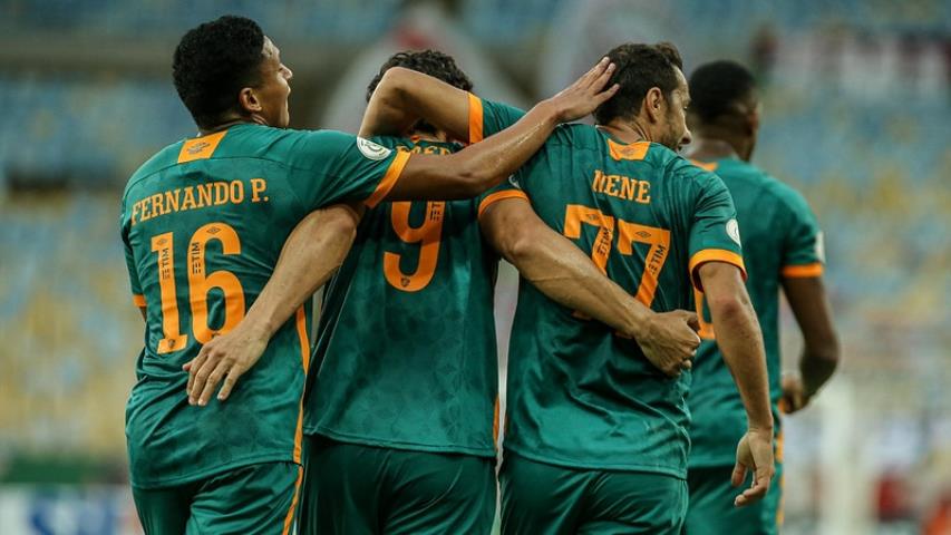 Nenê volta a ser decisivo e Flu vence o Bahia