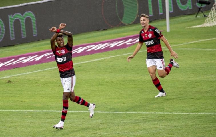 Fla vence e termina em primeiro no Grupo