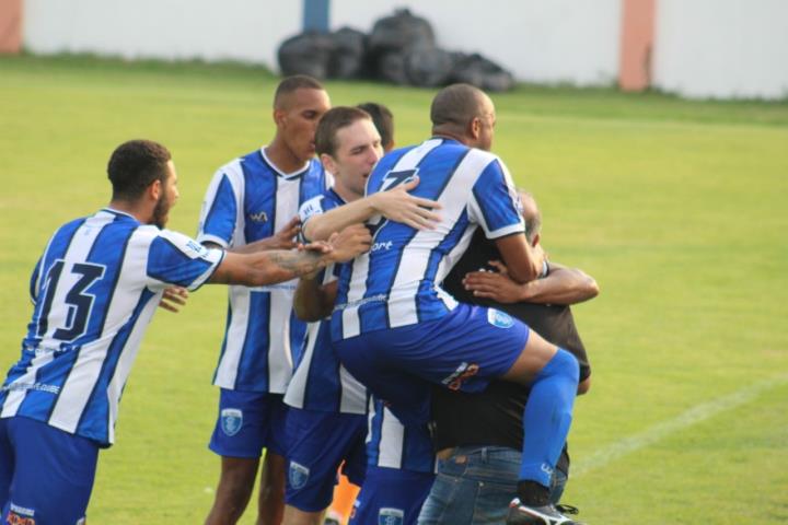 São Gonçalo conquista a primeira vitória
