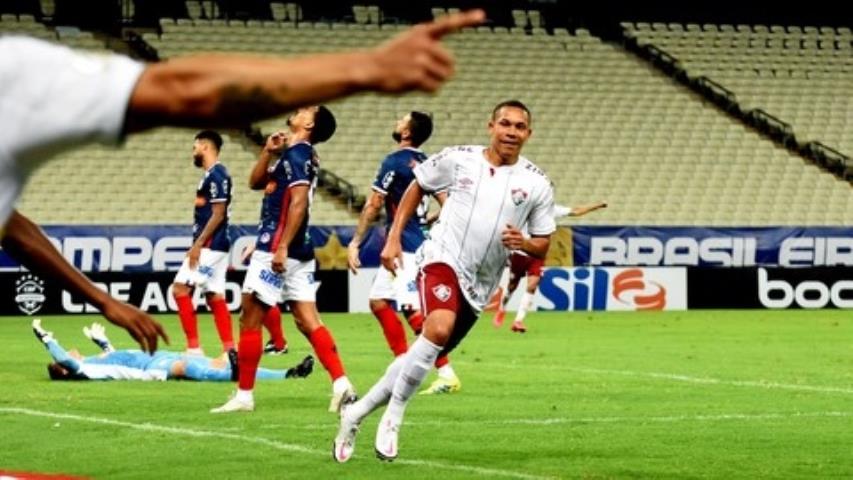 Flu bate o Fortaleza no Castelão