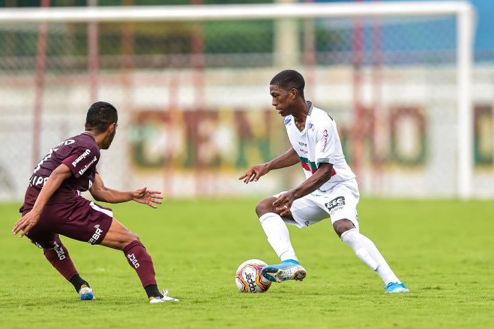 Lusa empata com a Ferroviária