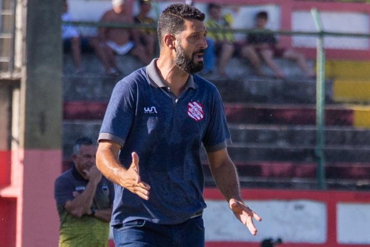 Eduardo fala em alívio por vitória e já pensa na Copa do Brasil