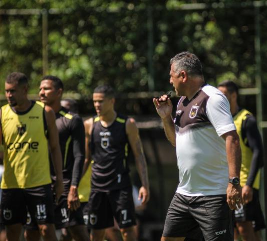 Voltaço recebe o Macaé na estreia da Taça Rio