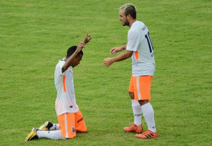 Nova Iguaçu bate o America em Mesquita