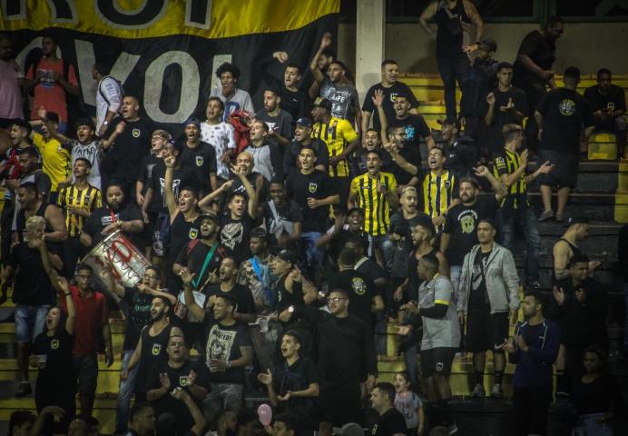 Voltaço inicia venda de ingressos para jogo diante do Vasco