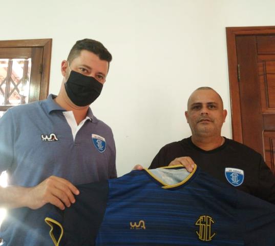 São Gonçalo acerta com técnico Roy