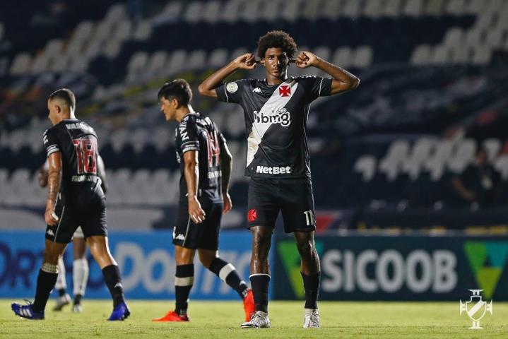 Vasco vence o clássico e se afasta do Z4