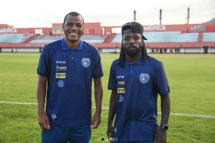 Sampaio contrata mais dois reforços para o Carioca