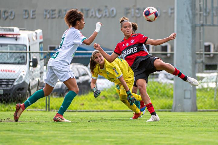 Grandes seguem vencendo no Carioca Feminino