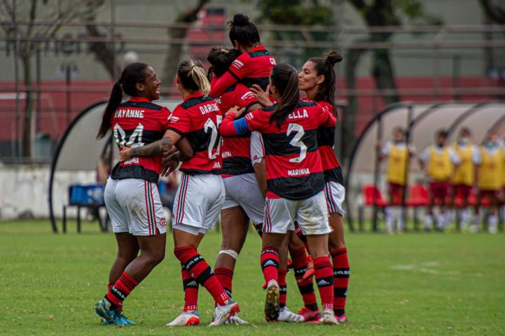 Fla vence Flu em clássico da Taça GB Feminina