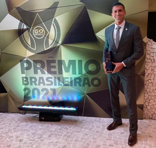 Árbitro do Rio é eleito o melhor do Brasileiro e apita final da Copa BR