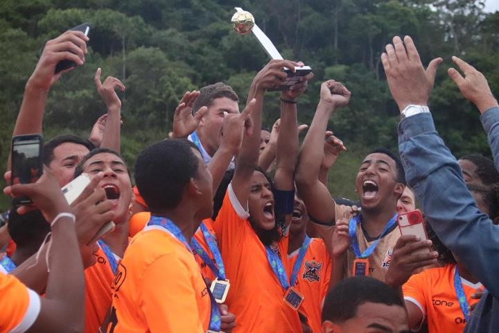 Nova Iguaçu fatura a Taça Rio