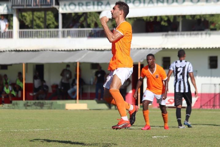 Nova Iguaçu bate o Americano e se mantém na liderança