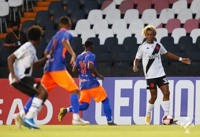 Vasco empata na estreia do técnico Marcelo Cabo