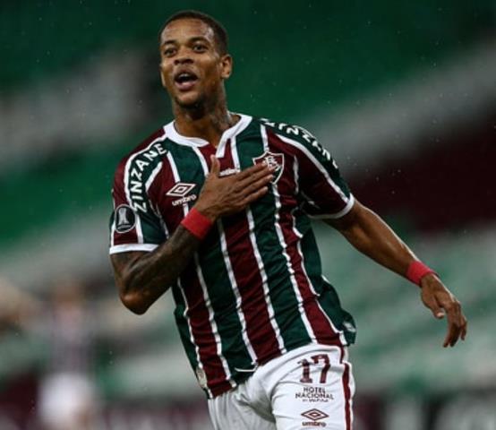 Flu vira sobre o Santa Fe e fica perto da classificação para as oitavas