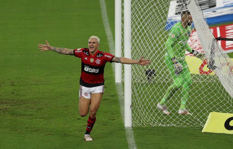 Fla vence o Palmeiras e estreia com vitória no Brasileiro