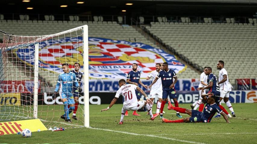 Flu empata com Fortaleza no Castelão