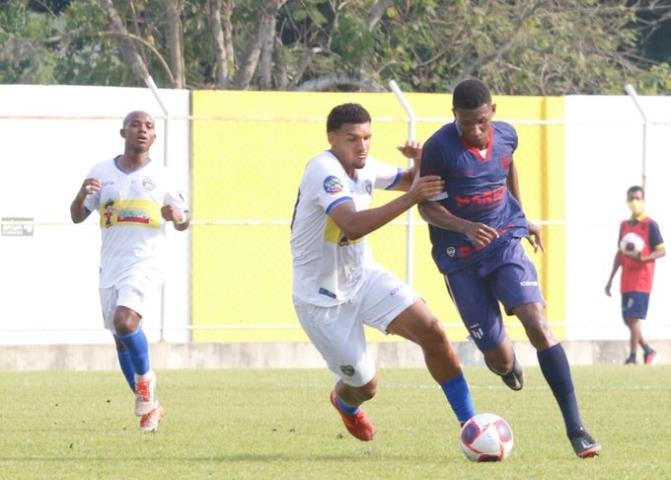 Sampaio sai na frente, Americano e America ficam iguais na Copa Rio