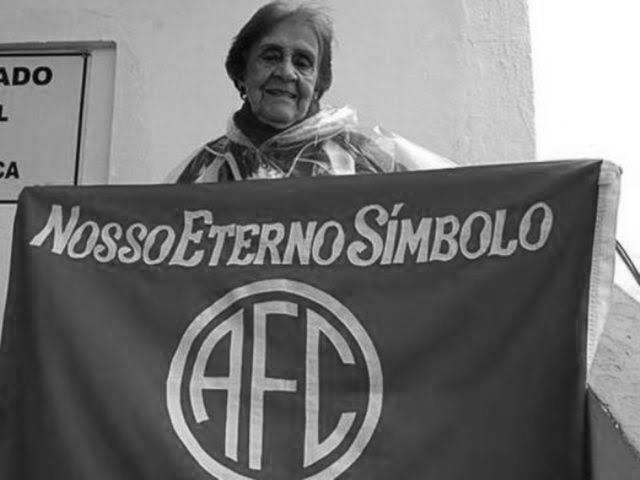 Nota de Pesar - Tia Ruth