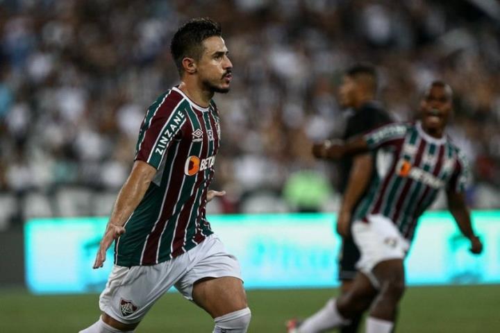 Vitória tricolor, de virada, no "Clássico Vovô"
