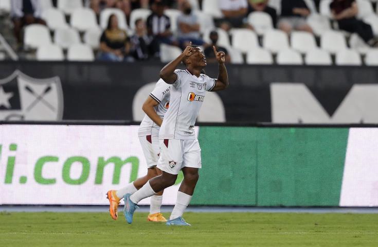 Flu larga na frente na semifinal do Cariocão Betfair