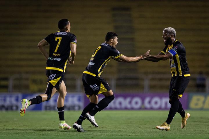 Voltaço vence e avança para a próxima fase da Série C