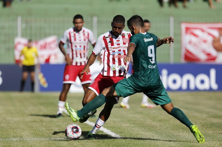 Jogo eletrizante em Bacaxá