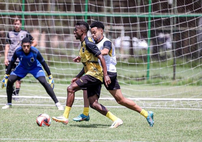 Voltaço entra quarta semana de treinos para o Carioca