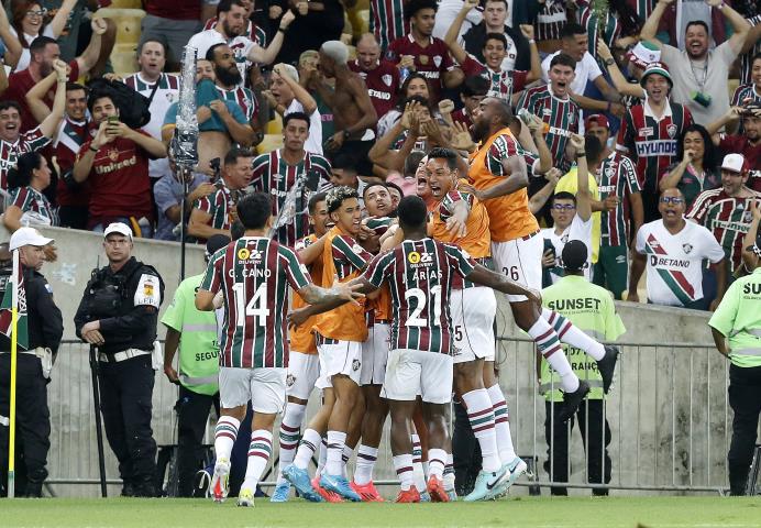 Flu vence o Cuiabá e respira no Brasileirão