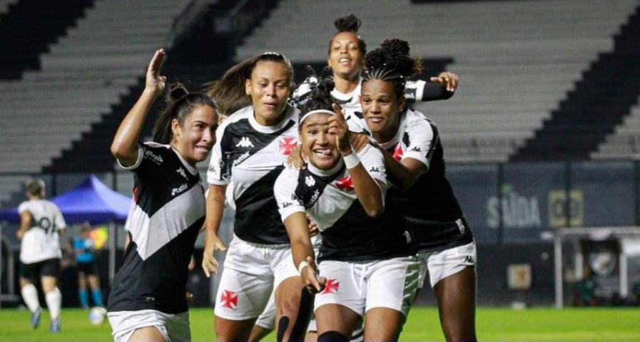 Vascaínas goleiam e ficam perto do acesso do Brasileiro A2