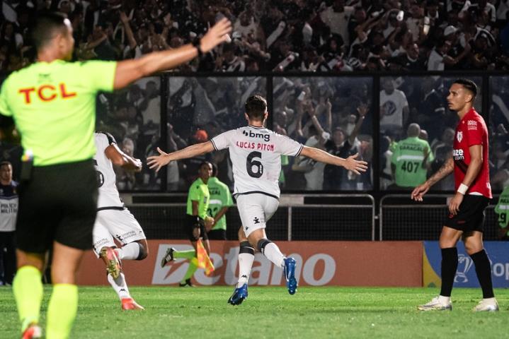 Triunfo na Colina faz o Vasco avançar na Copa do Brasil