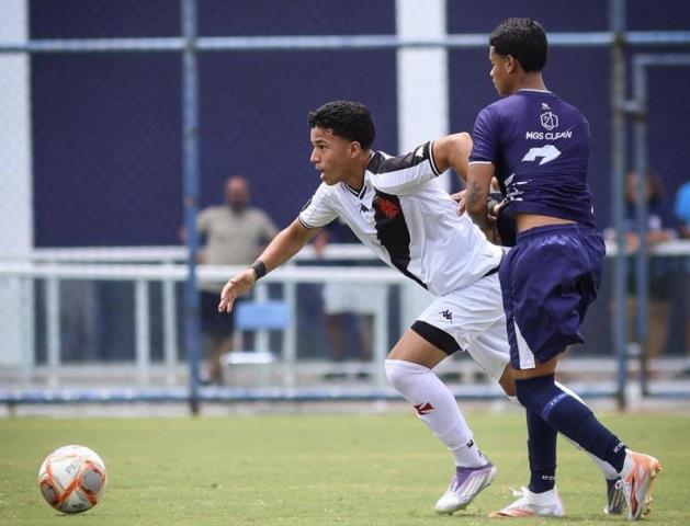 Carioca Sub-20: Vasco fica perto de conquistar a Taça Guanabara