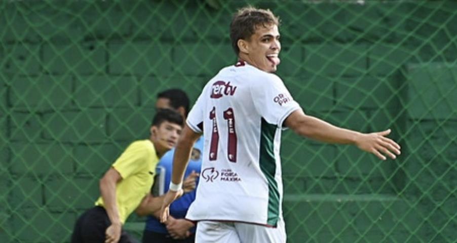 Moleques de Xerém abrem vantagem na final do Guilherme Embry