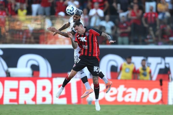 Glorioso fica na igualdade com o Vitória-BA