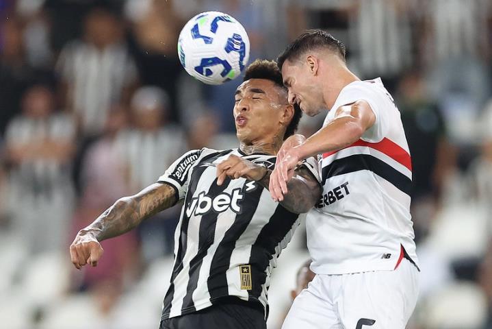 Botafogo busca empate com o São Paulo