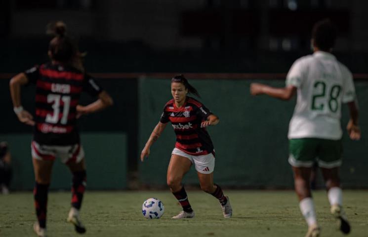 No BR Feminino, Flamengo volta a vencer