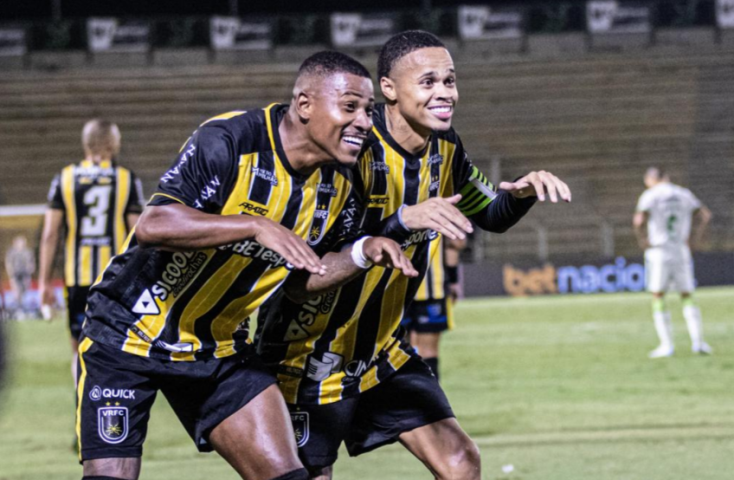 Gol nos acréscimos decreta vitória do Voltaço