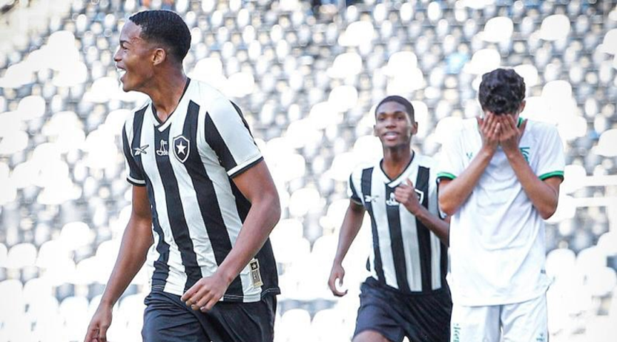 Botafogo e Vasco vencem e entram no G8 do Brasileiro Sub-17